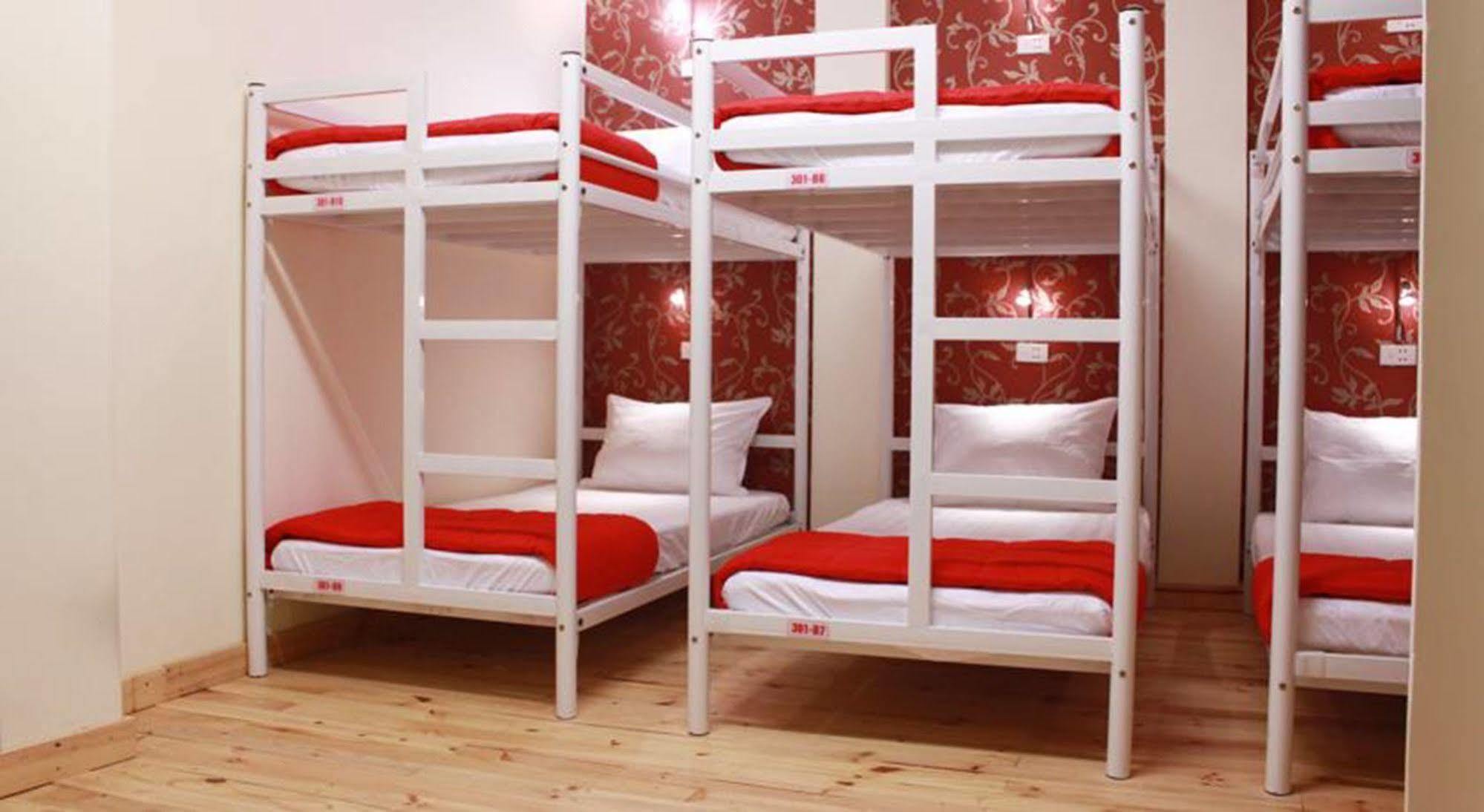 Koniko Backpackers Hostel Thành Pho Ho Chí Minh Esterno foto